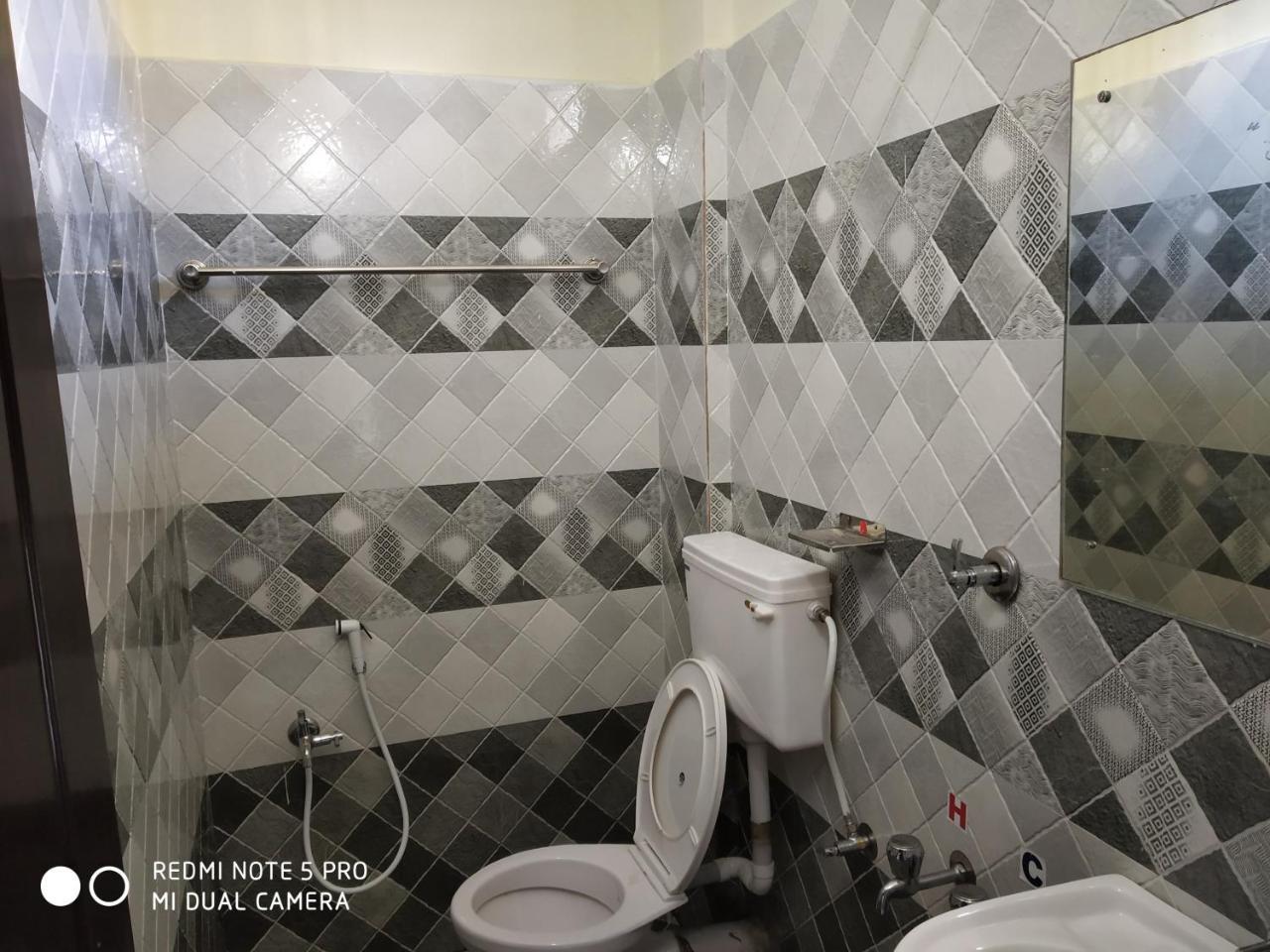 Hotel Woodlands Chottanikara Экстерьер фото